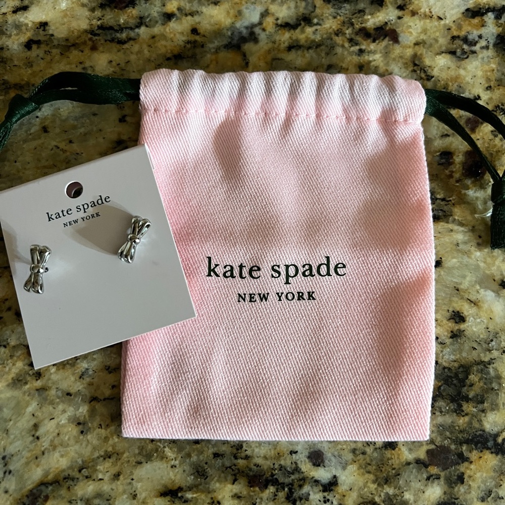 Kate Spade ♠️ & Silver Double
Bow Stud Earrings ♠️ NEW